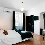 Les Precieuses Suites & Spa II